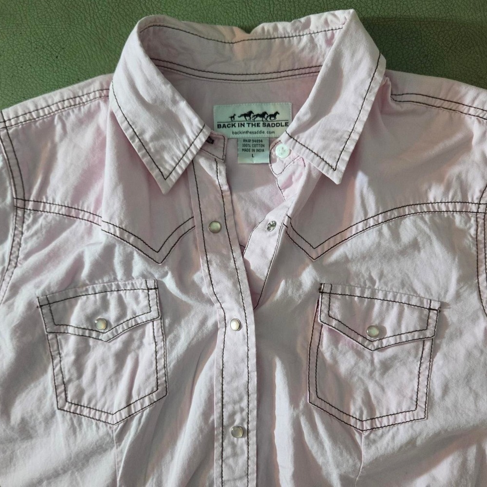 Vintage Y2K women's western stitched, button up shirt. Pink with pearl snaps